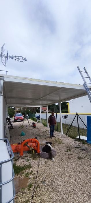 Vedações em chapa canelada