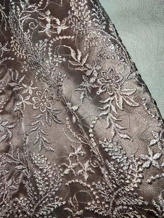 Вечірня сукня рожевого пудрового кольору