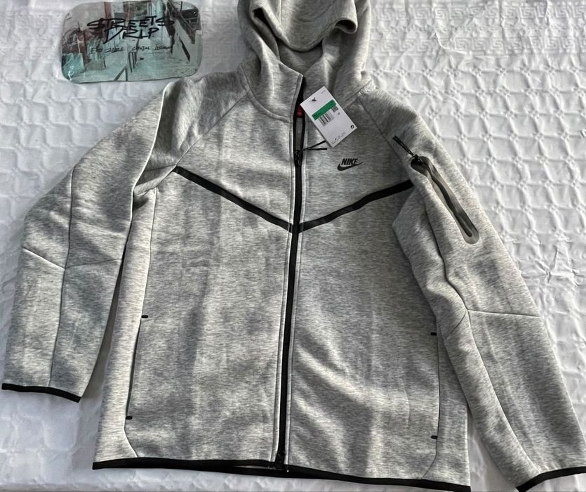 Casaco Nike Tech Fleece