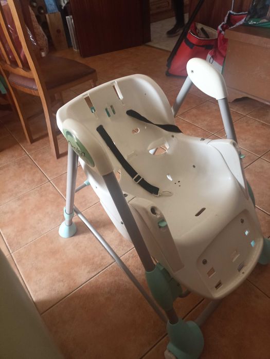 Cadeira de alimentação criança
