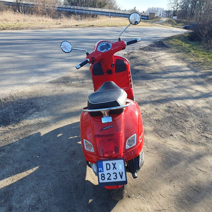Piaggio Vespa GTS Super 125cm³  Piękna Czerwona OSA