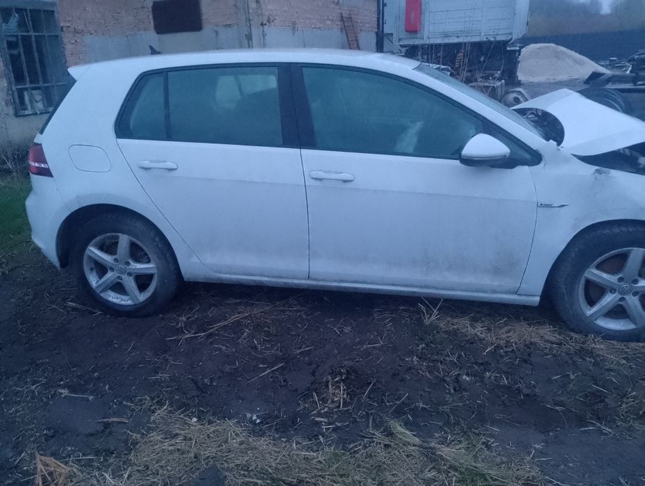 Розборка E-golf 7 е-гольф 7