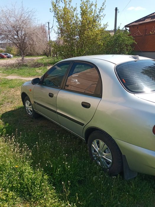 Продам део ланос.