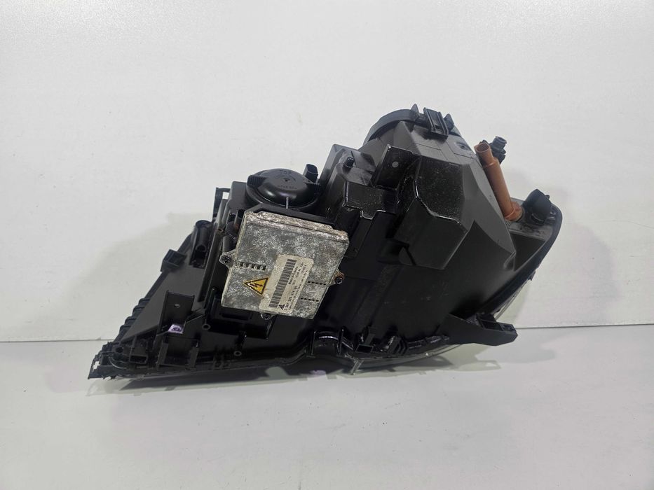 BMW E46 LIFT Coupe Cabrio Lampa Przód Prawa Bi-Xenon EU