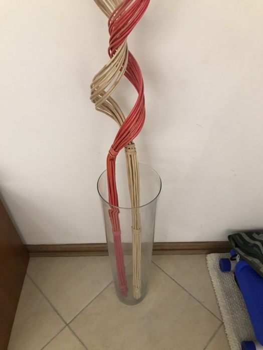 Vaso de vidro comprido