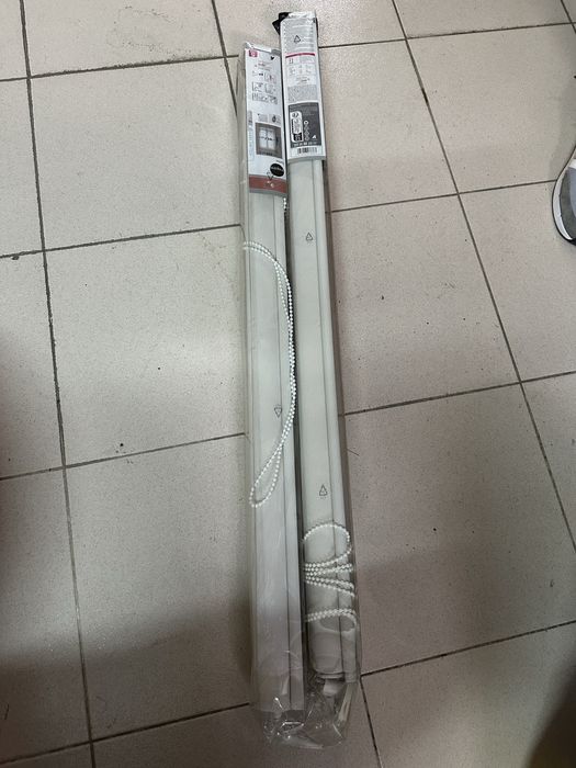 Par Estores de rolo perfurados translucido creme 90x250