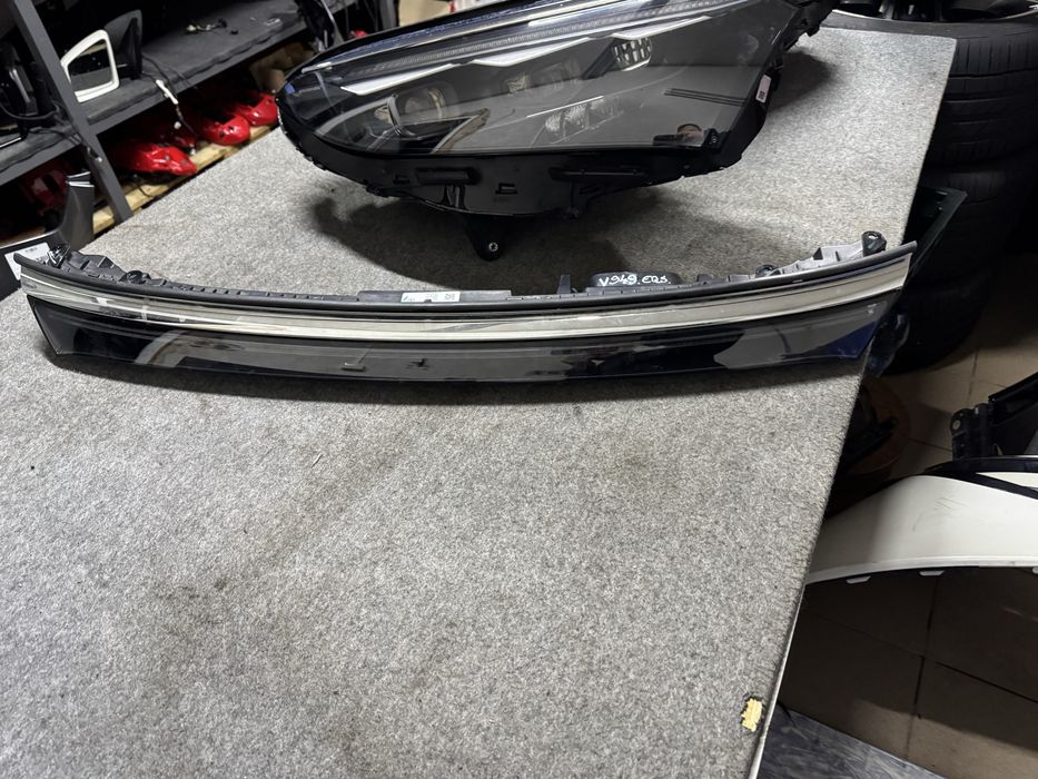 Mercedes. Фара центральна EQS 296