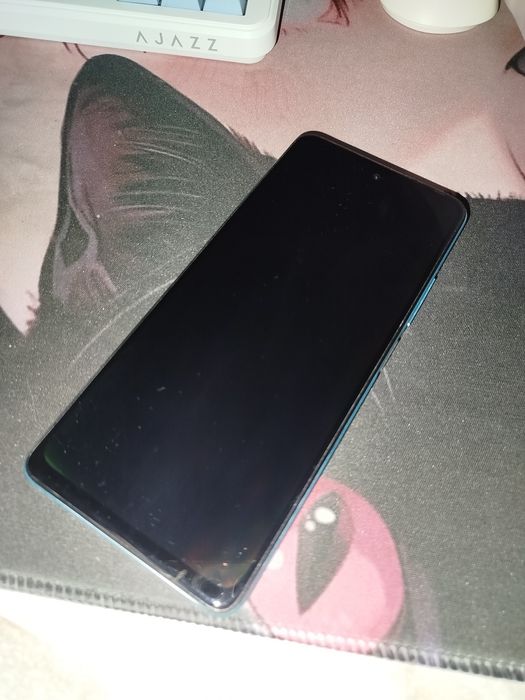 Телефон повністю робочий не битий infinix hot30