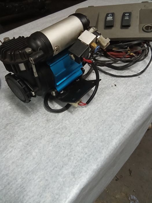 Blokada ARB z kompresorem Nissan Patrol Y60 Y61