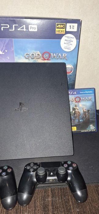 Продам SONY  PS 4 PRO.