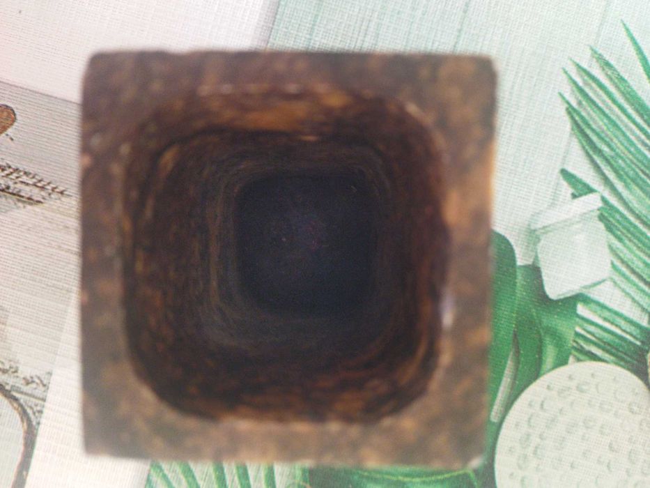 Vaso em pedra esculpido à mao