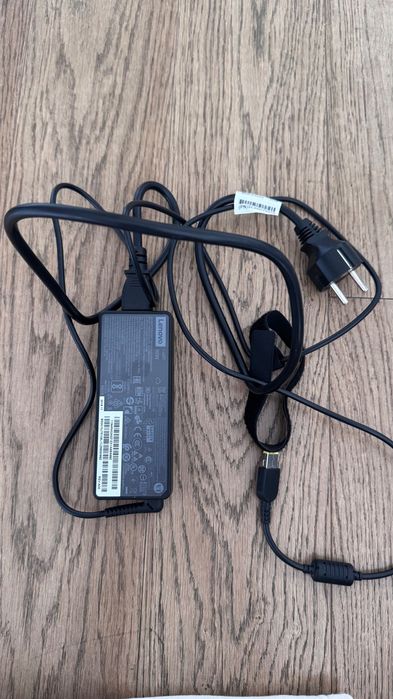 Stacja dokująca Lenovo ThinkPad i zasilacz 90W
