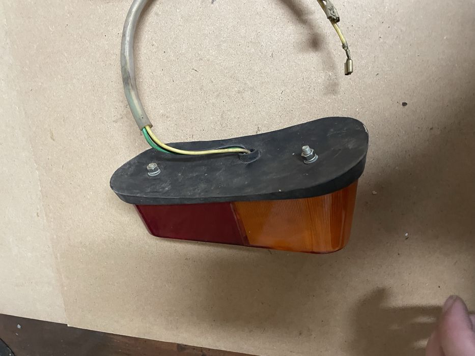 Lampy tyl Syrena Warszawa nowe!