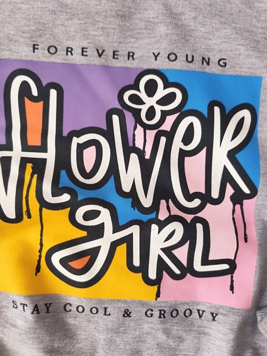 Dres dziewczęcy 122/128