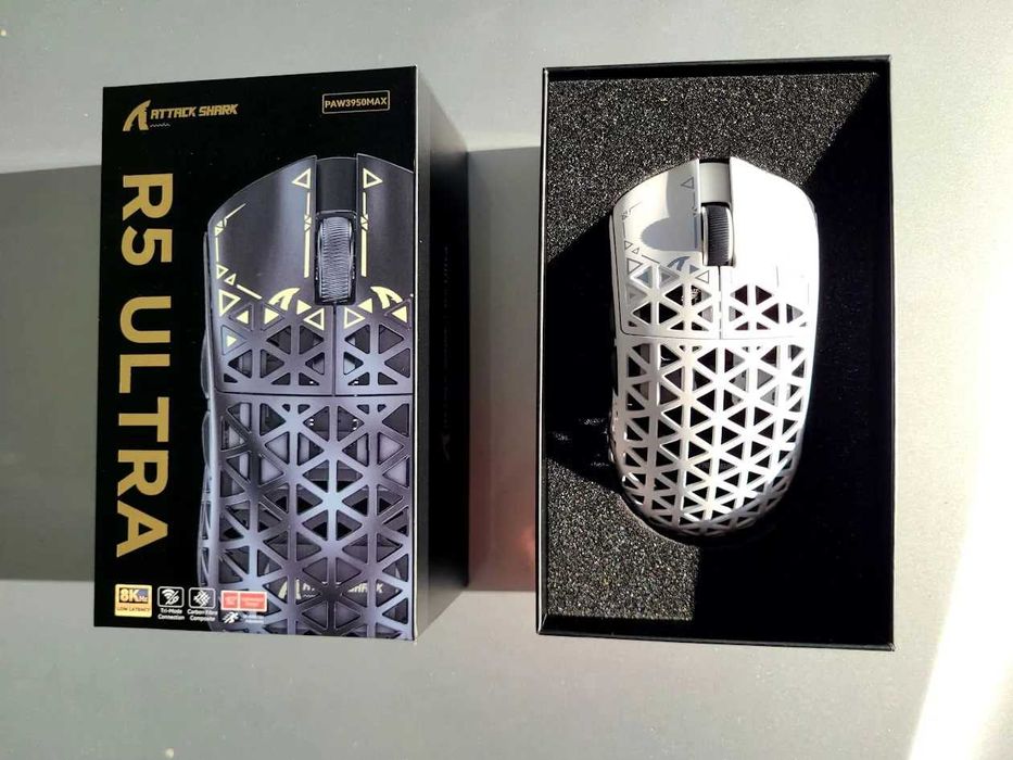 Мишка Attack Shark R5 Ultra PAW3950MAX з карбону бездротова ігрова