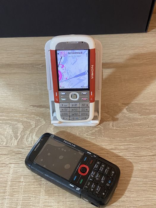 Мобильный телефон Nokia 5700 Red