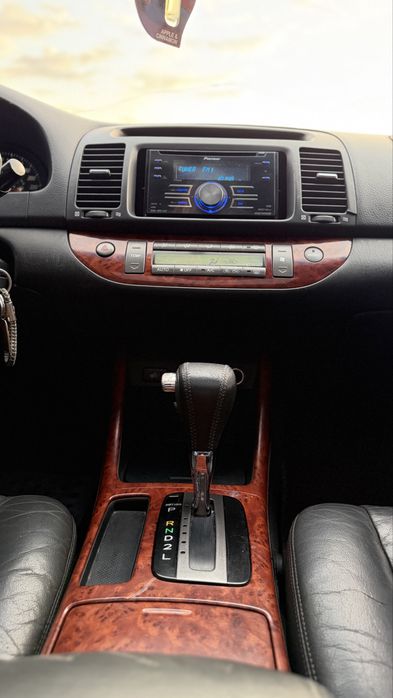 Toyota Camry 2.4 Автомат газ евро 4 один хозяин