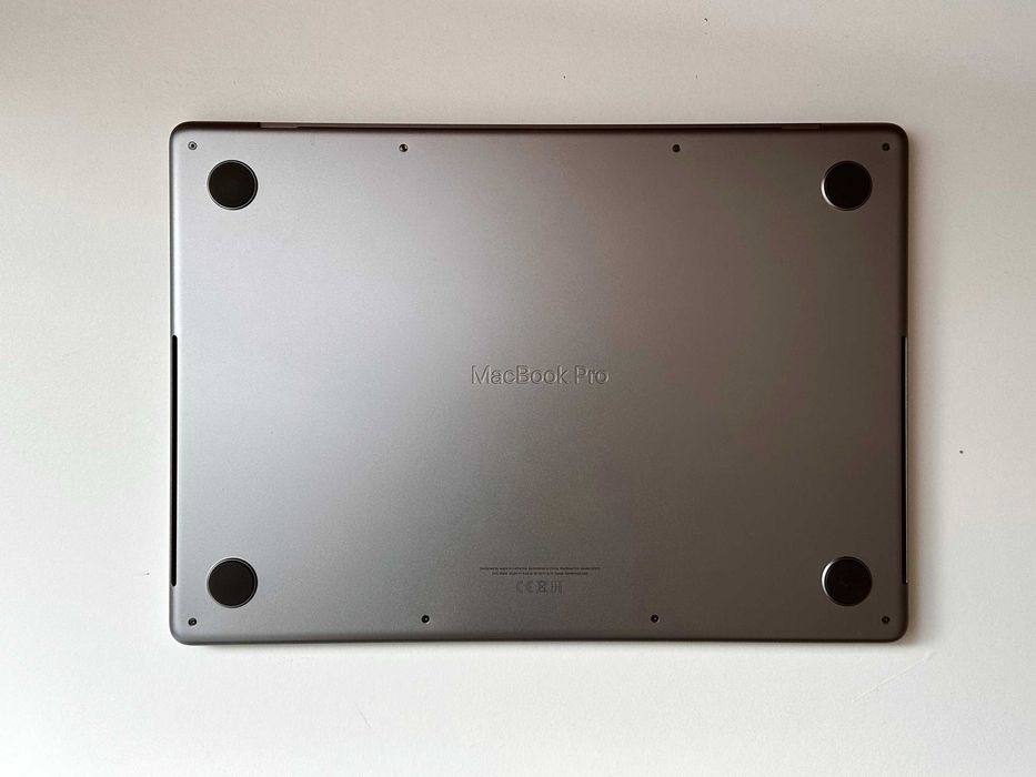 MacBook Pro 14” M3 (2023)