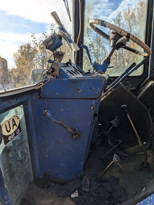 Кабіна ЮМЗ на МТЗ 80 82 дуже доброму стані не гнила Кабина МТЗ ЧОТКА