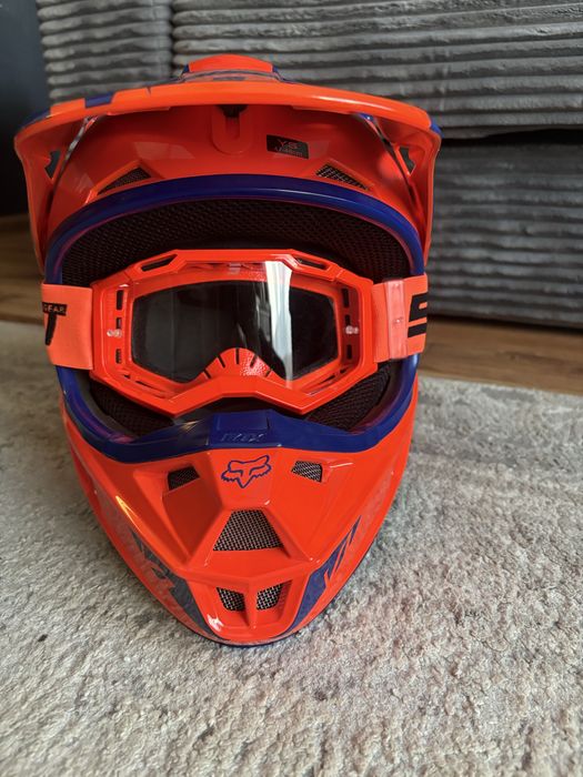 Fox kask z googlami