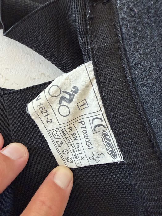 UFO motorcycle back protection shield