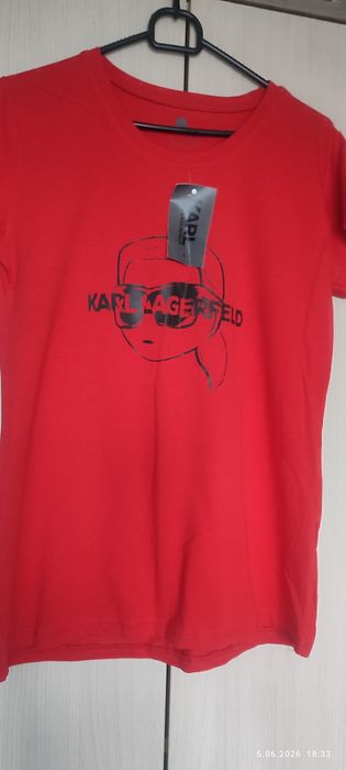 Bluzka ma krótki rękaw karl