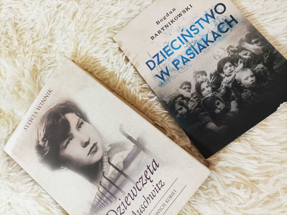 Książka "Dzieciństwo w pasiakach" i "Dziewczęta z Auschwitz"