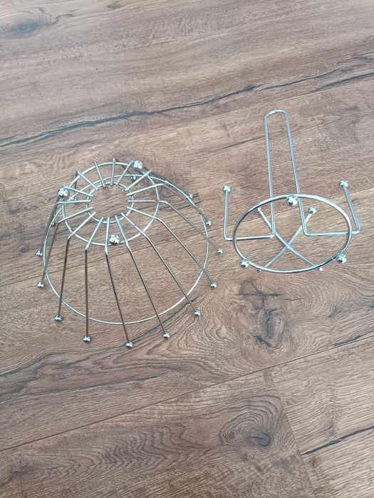 Komplet: stojak na ręcznik papierowy i kosz / koszyczek na owoce