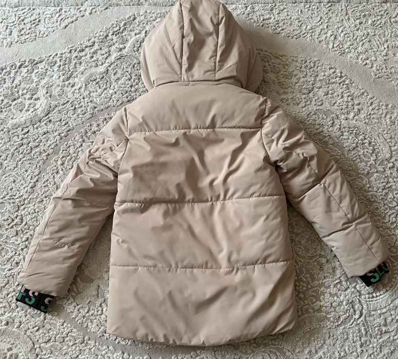 Зимова куртка на/для дівчинки 152-164 холлофайбер