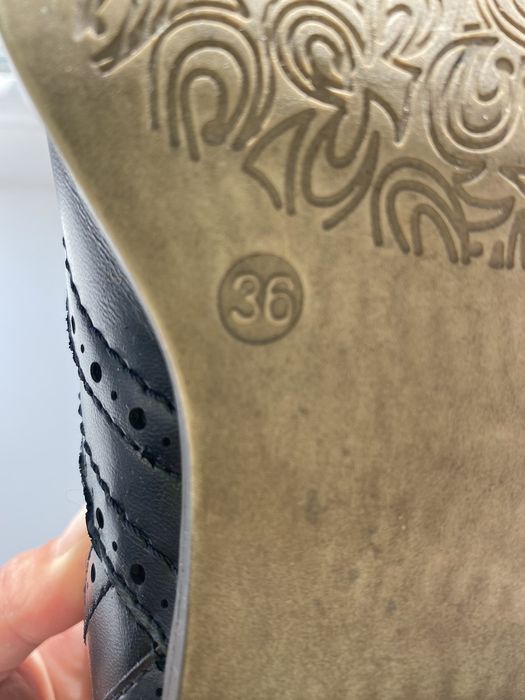 Черевички осінні