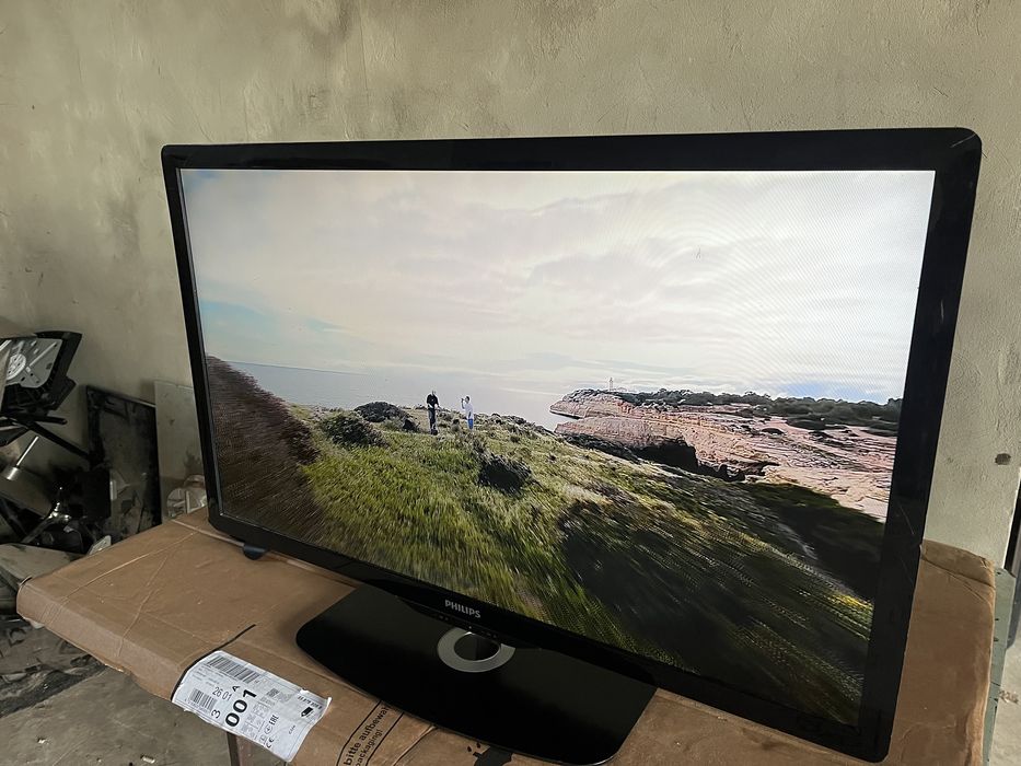 Телевізор Philips 40 дюймів 40LSD