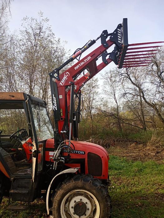 Firma Art-Tur Ładowacz czołowy Tur 5 samopoziom odciągi euro ramka