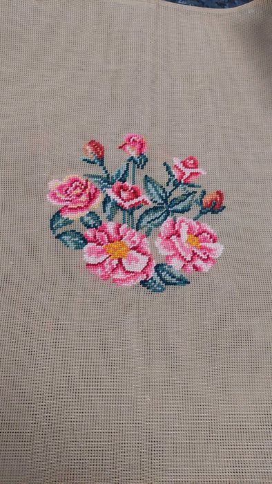 Telas com bordado à mão64575419549955120