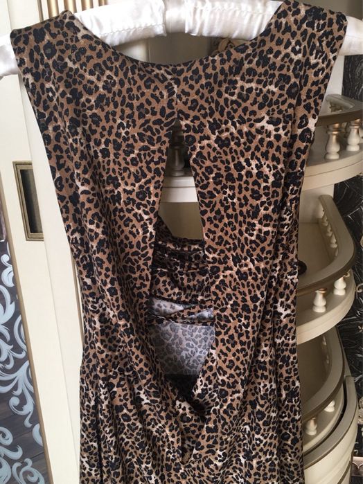 Нарядное платье