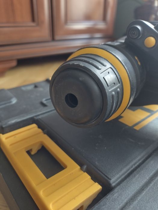 Młotowiertarka Dewalt D25144  3.0J SDS-PLUS  900W  JAK NOWA 2025