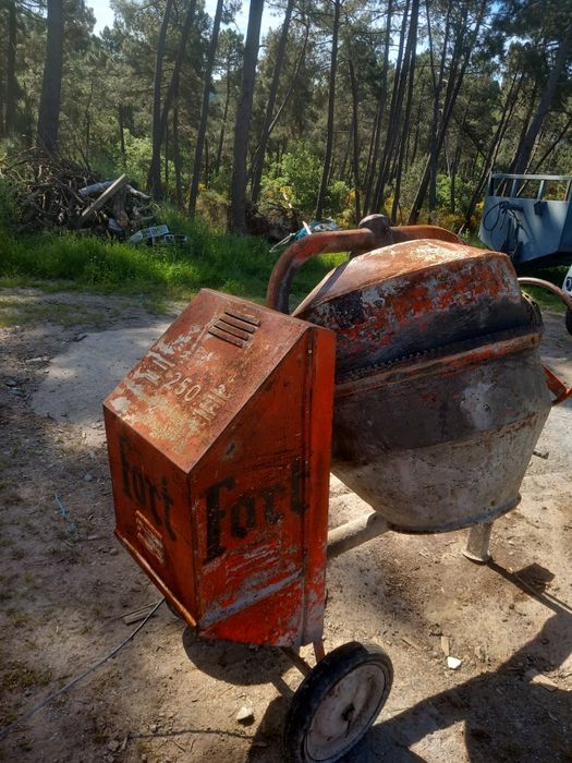 Betoneira 250 litros