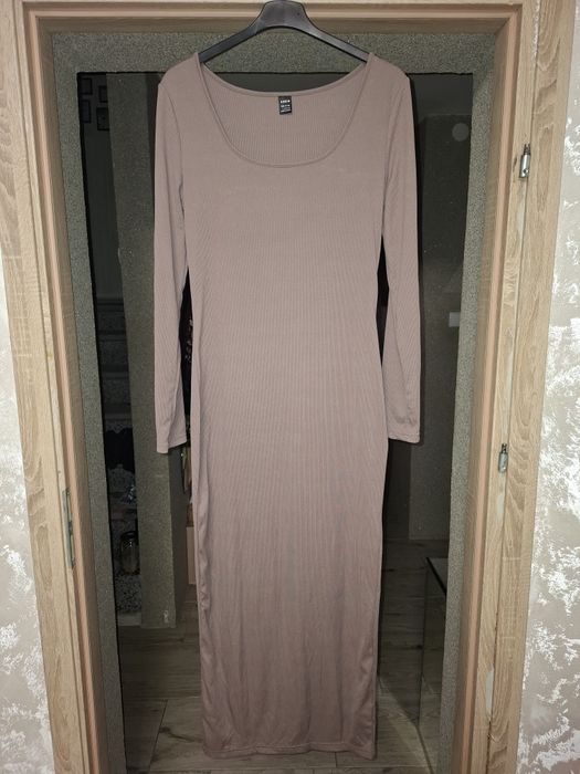 Sukienka midi roz. L