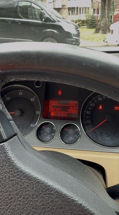 Пасат В6 2007 2,0 дизель, шкіряний салон