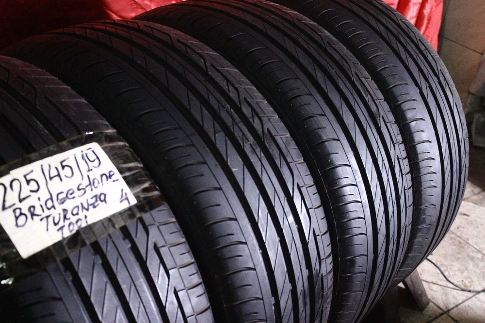 225-45-R19 BRIDGESTONE TURANZA = 4 штуки летней резины Germany