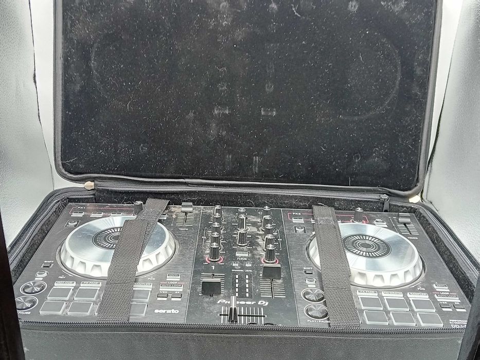 Konsola Pioneer DJ DDJ-SB3