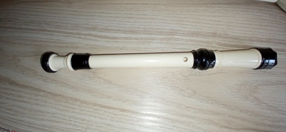 Flauta de bisel como nova64584769756546122