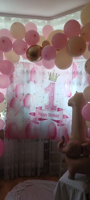 На 1 рік повітряна кулька ,цифра 1