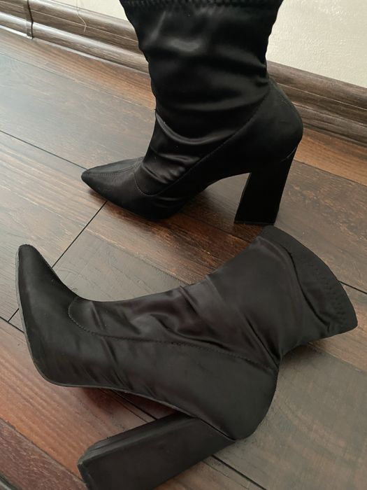 Ботильйони майже як нові