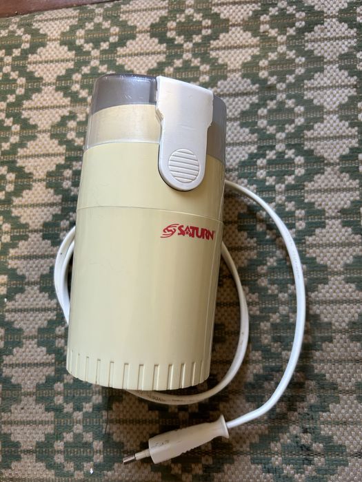 Кофемолка Saturn