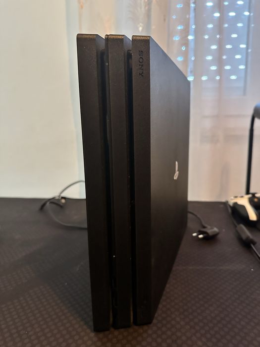 Playstation 4 Pro 1TB