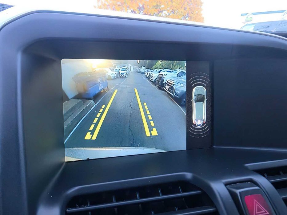 Volvo XC60      2016