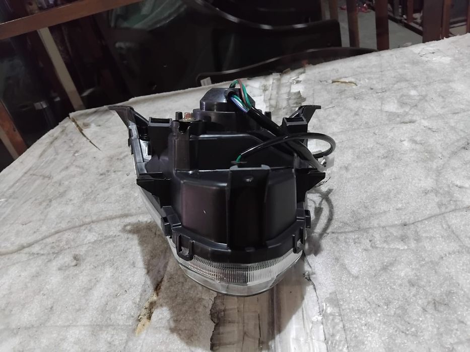 Фара передня Spark200r28