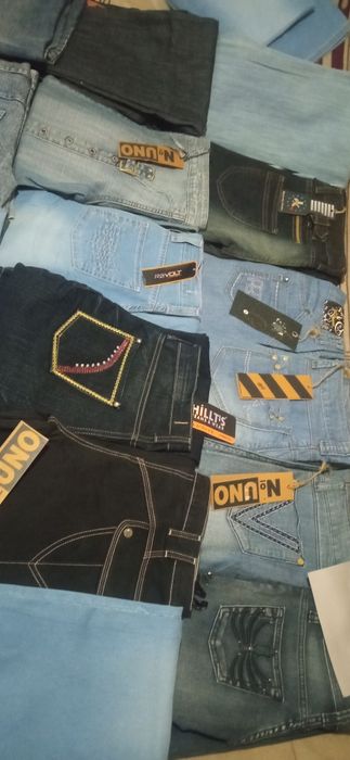 Джинси нові (та джинсові комбінезони)