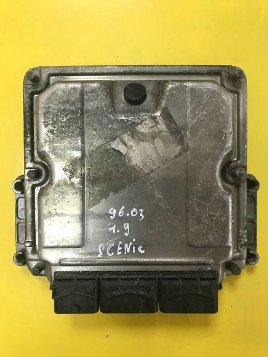 Блок управління двигуном Renault Scenic 0281010483 8200039569