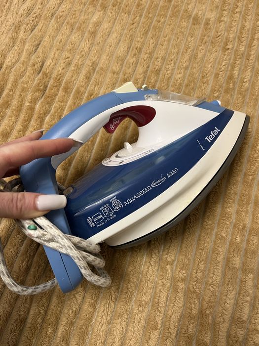 Утюг покрытие керамика модель Тефаль